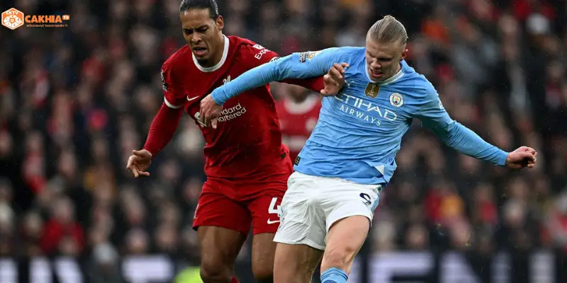 Etihad Stadium rực rỡ ánh đèn trước trận Manchester City vs Liverpool tứ kết FA Cup